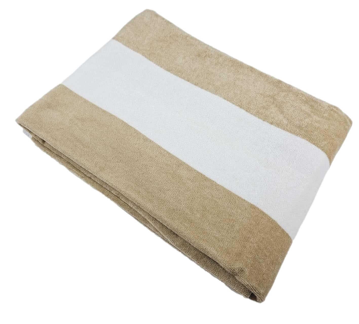 asciugamano da mare piegato, a righe beige e bianco