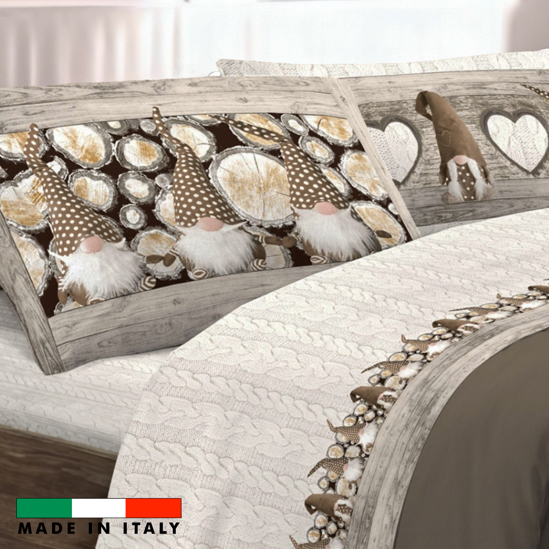 Completo letto blu con federe con fantasia stampata gnomi torora, realizzata graficamente
