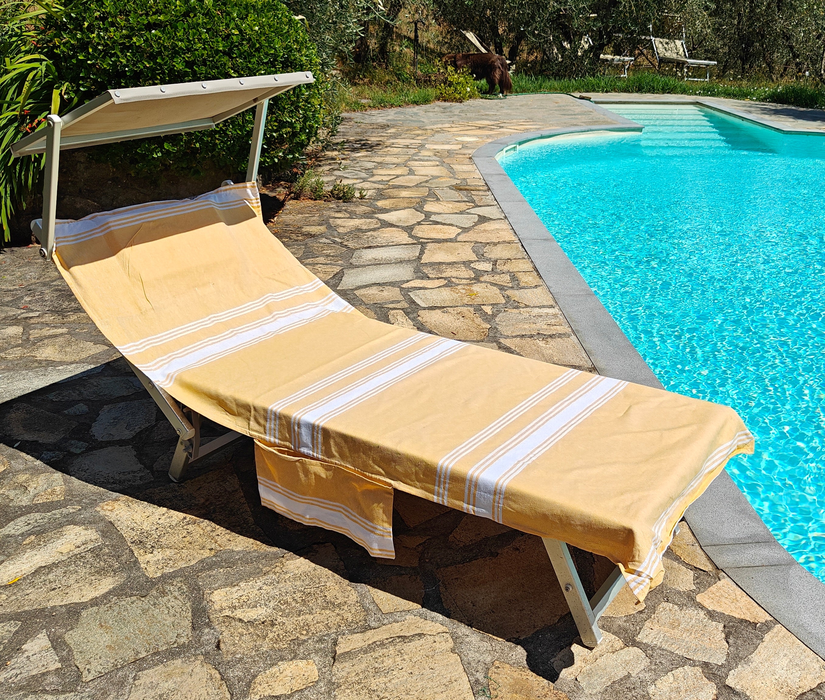 telo mare giallo con cuscino e tasche
