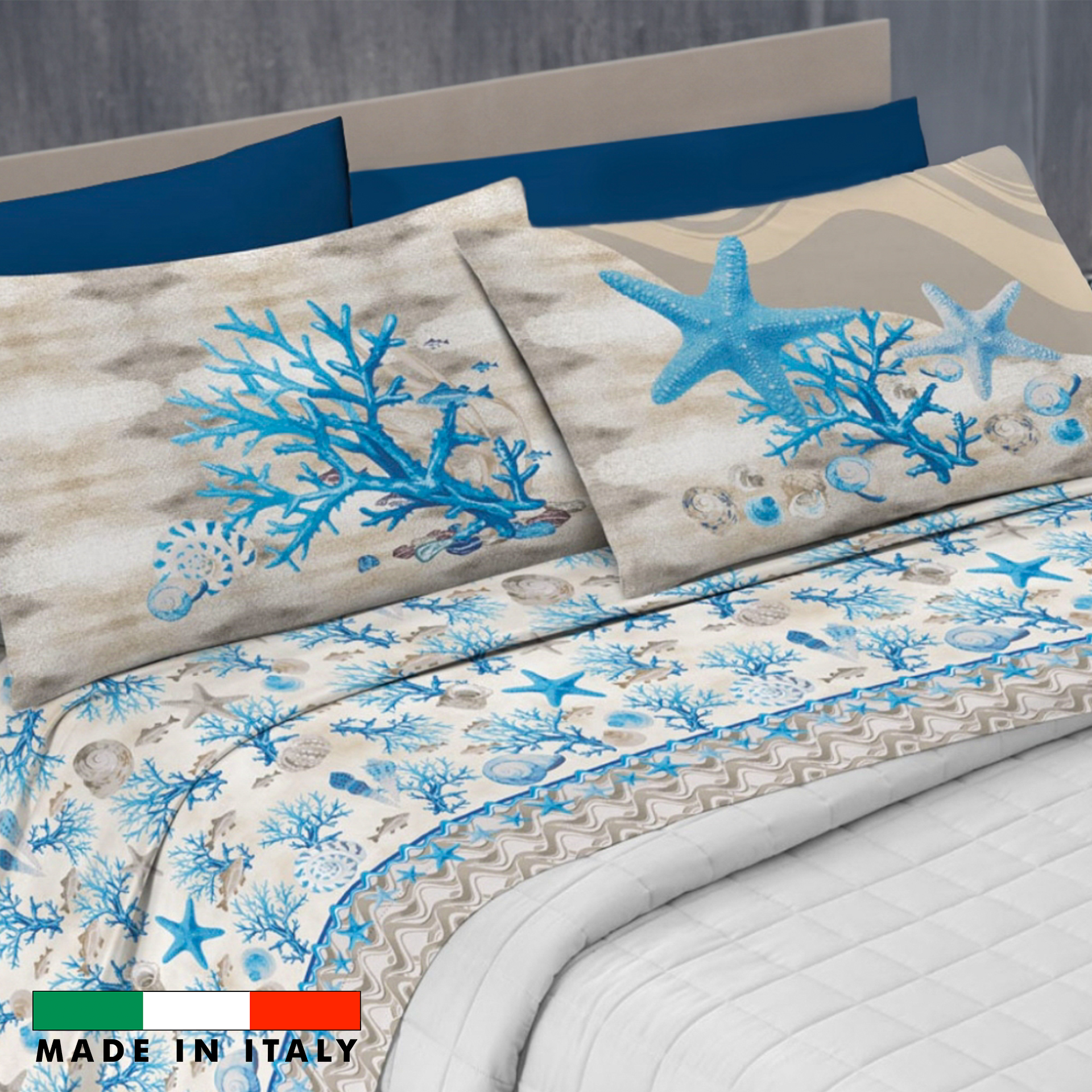 Completo letto azzurro con fantasia stampata stelle marine azzurre